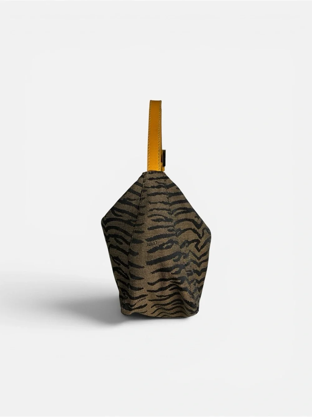 Fendi Zebra Print Jacquard Shoulder Bag – Brown/Black